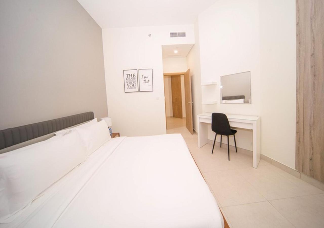 Elegant 2Br View With Rooftop Pool The Bay Dubai Exterior foto