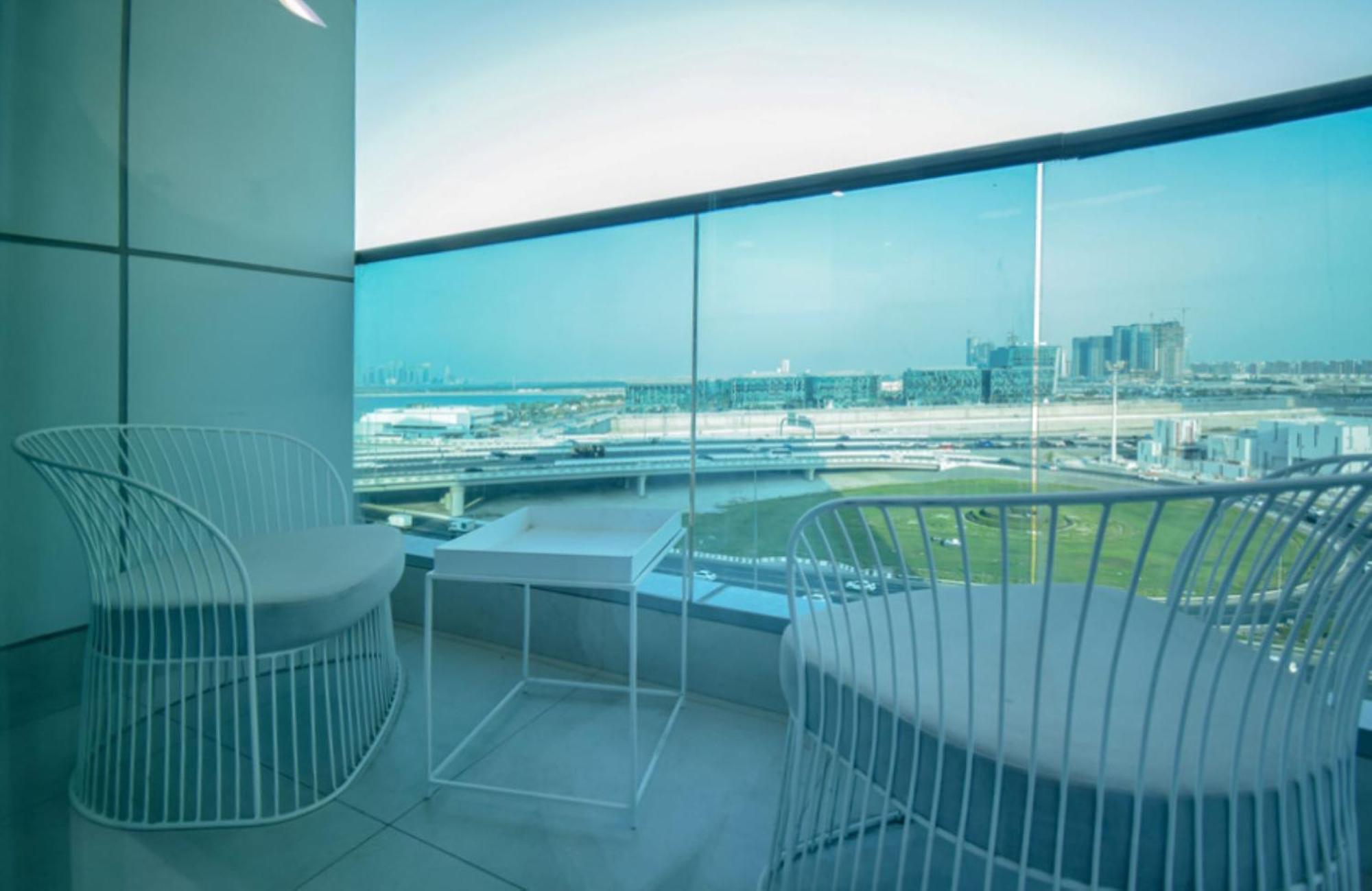 Elegant 2Br View With Rooftop Pool The Bay Dubai Exterior foto